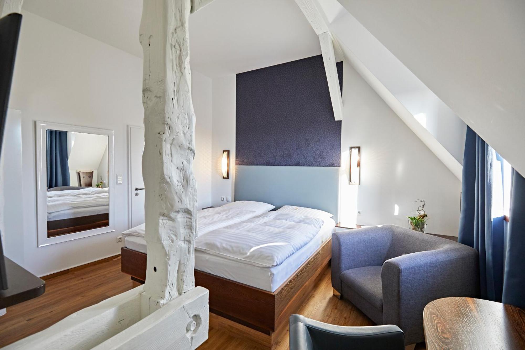 Hotel Zur Wartburg Rheda-Wiedenbrueck Bagian luar foto