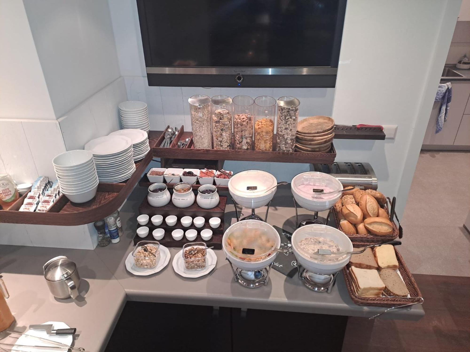 Hotel Zur Wartburg Rheda-Wiedenbrueck Bagian luar foto