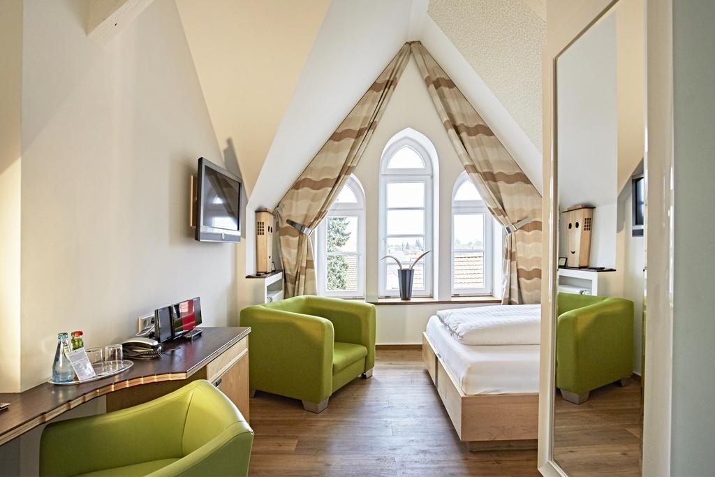 Hotel Zur Wartburg Rheda-Wiedenbrueck Bagian luar foto