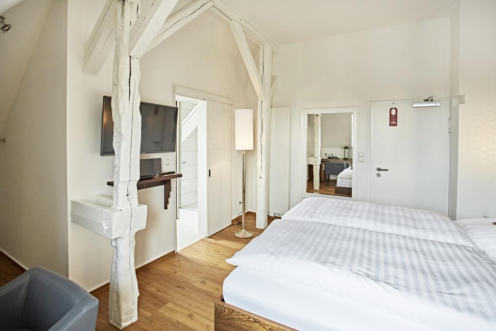 Hotel Zur Wartburg Rheda-Wiedenbrueck Bagian luar foto