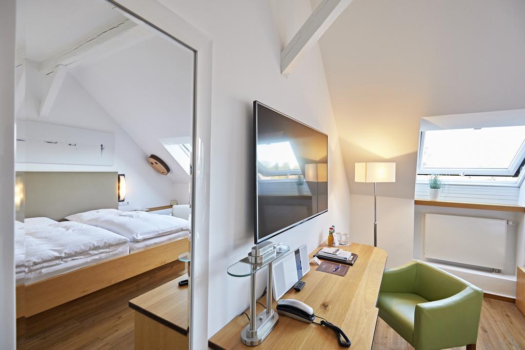 Hotel Zur Wartburg Rheda-Wiedenbrueck Bagian luar foto
