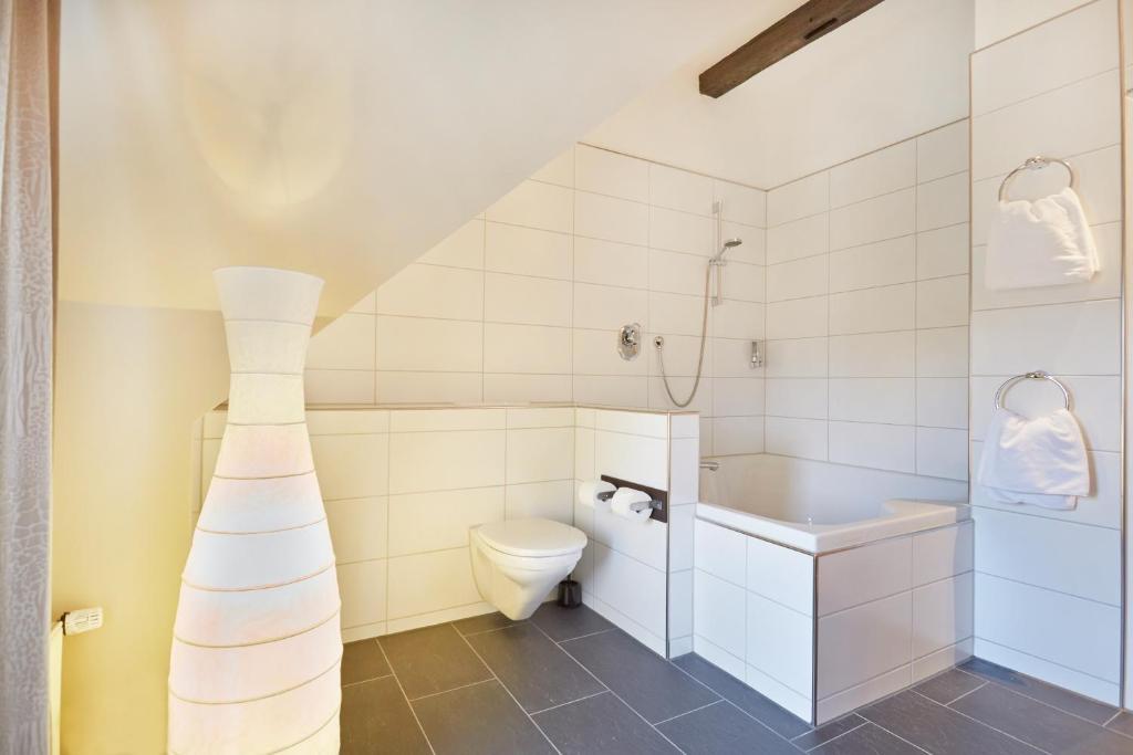 Hotel Zur Wartburg Rheda-Wiedenbrueck Bagian luar foto