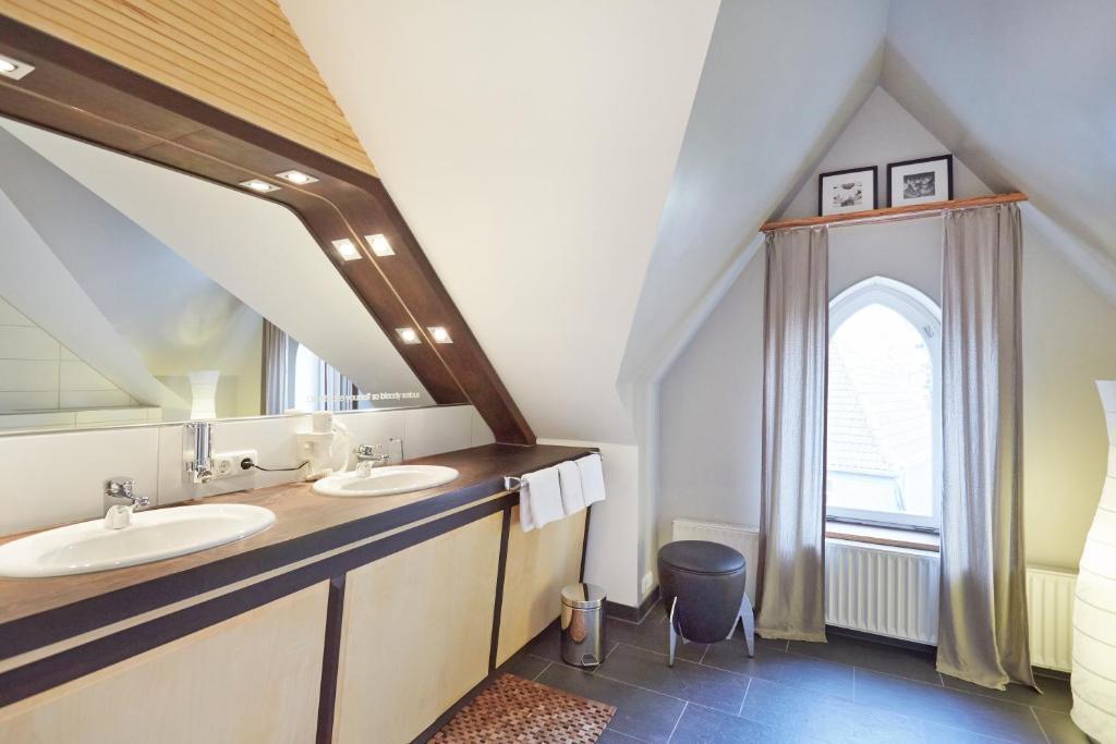 Hotel Zur Wartburg Rheda-Wiedenbrueck Bagian luar foto